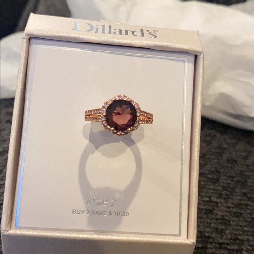 Womens ring